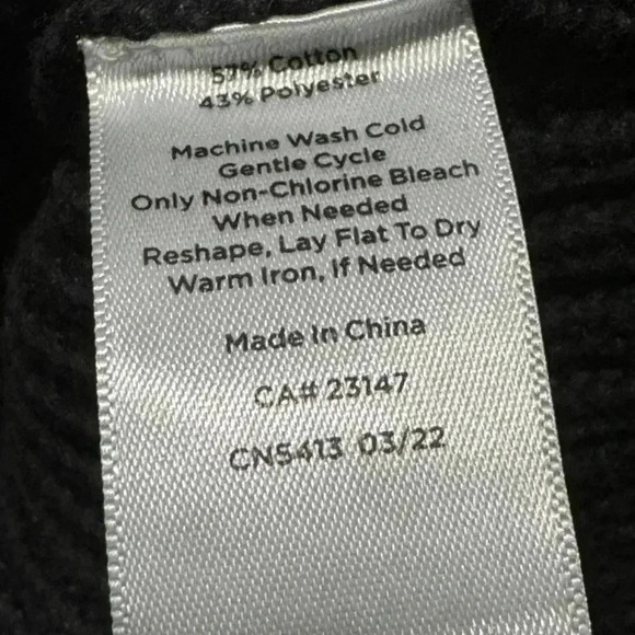 Talbots Vest Knit Sweater V Neck Preppy Classic Black academia minimalist - Picture 4 of 4